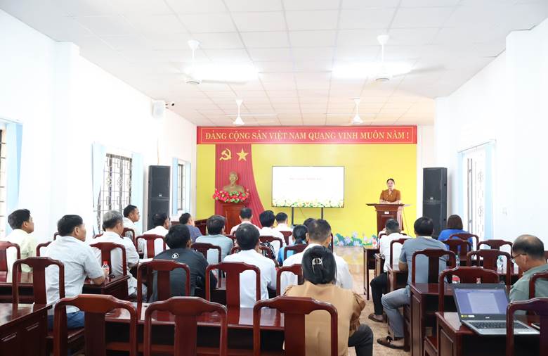 Toàn cảnh Hội nghị.